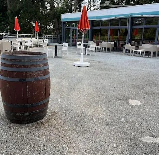 Apartman Agreable Dans A *